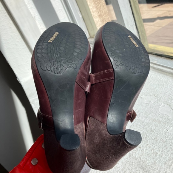 Beautiful brown Mary Jane’s - Picture 8 of 8